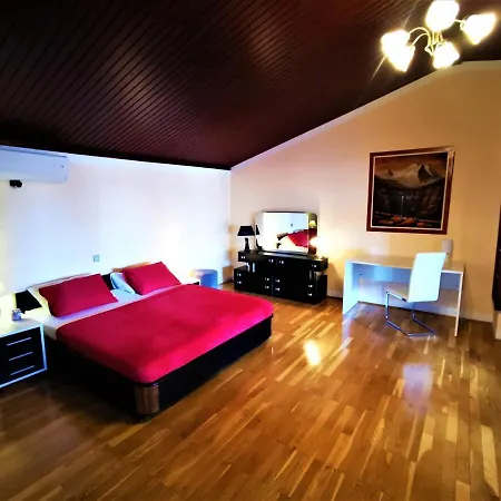 Villa Lana Rustic